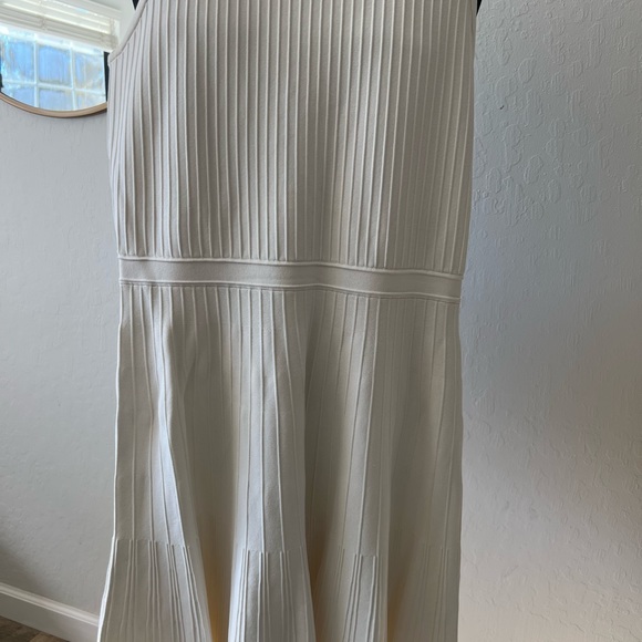 WHITE DRESS PINK TARTAN - Picture 2 of 3